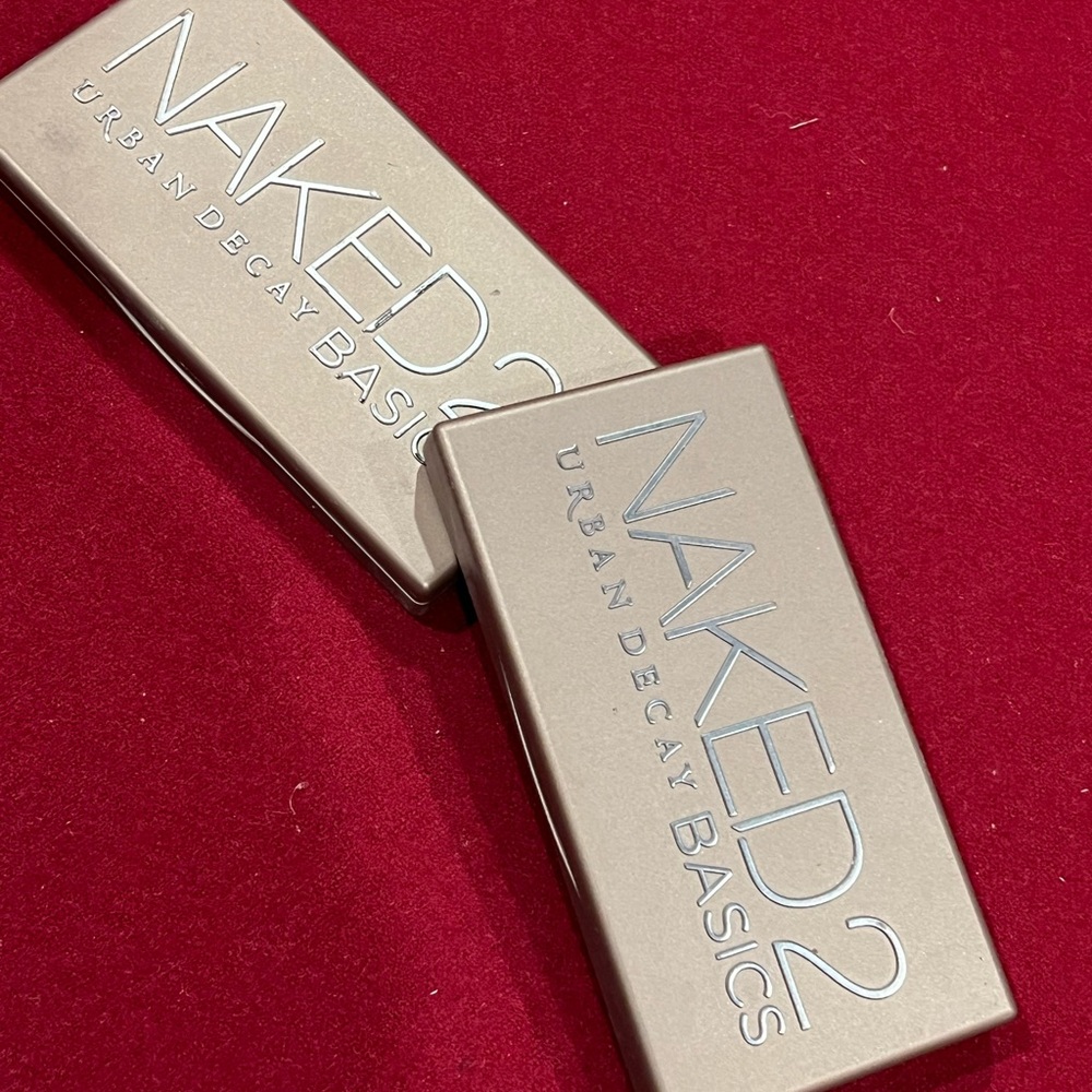 Urban Decay 2 Basics